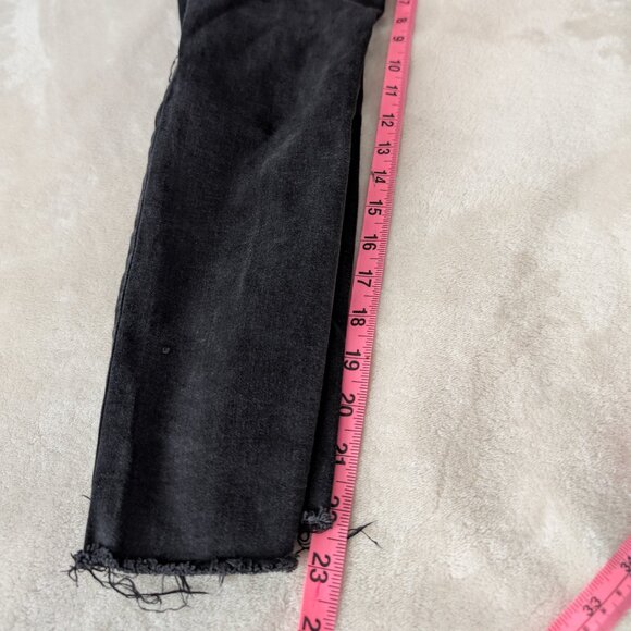 3/$30 Rockstar skinny jeans in black - Picture 5 of 6